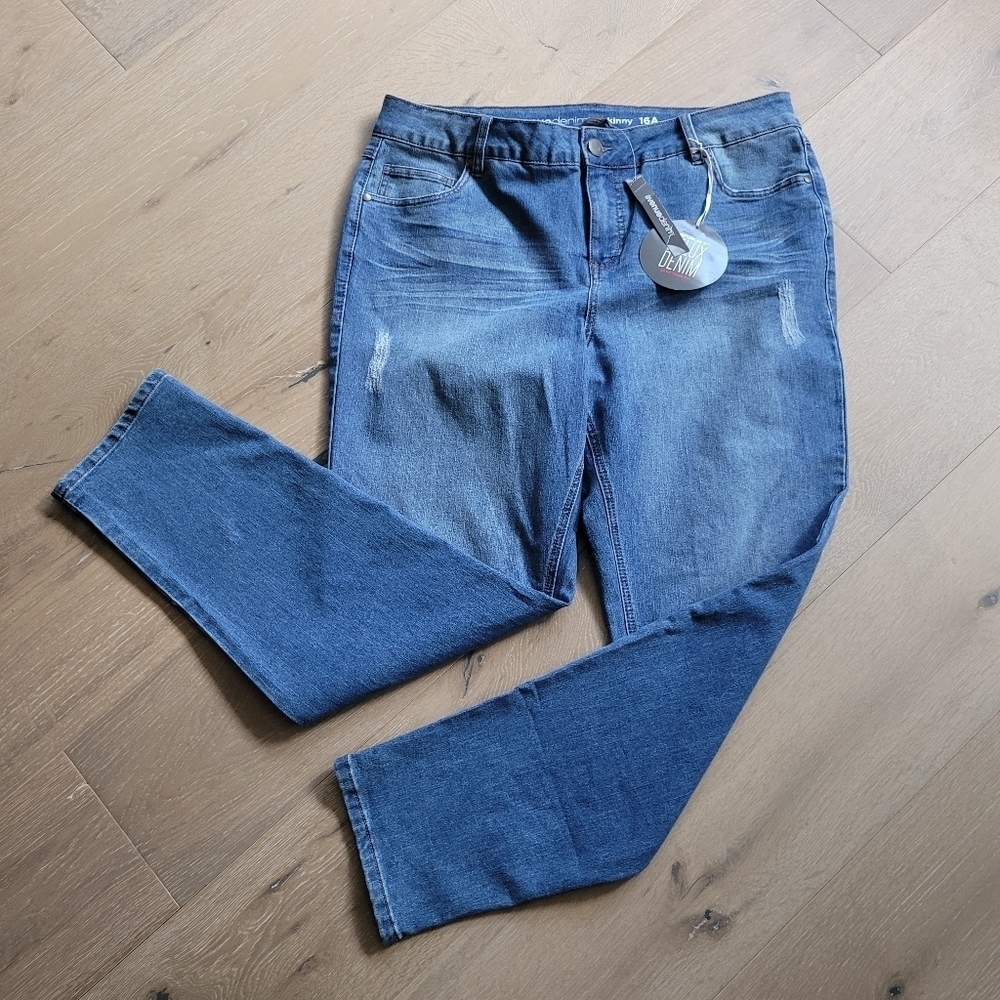 NWT Avenue Jeans Women's sz 16A Denim High Rise Skinny Jean